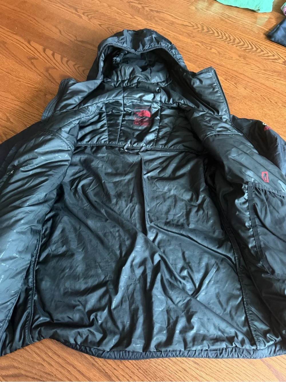 The North Face Men's Black Hooded Puffer Jacket Summit Series Size M